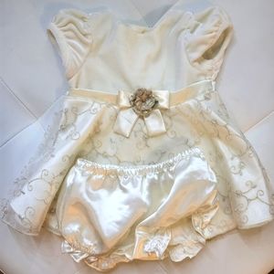 Baby girl special occasion infant dress